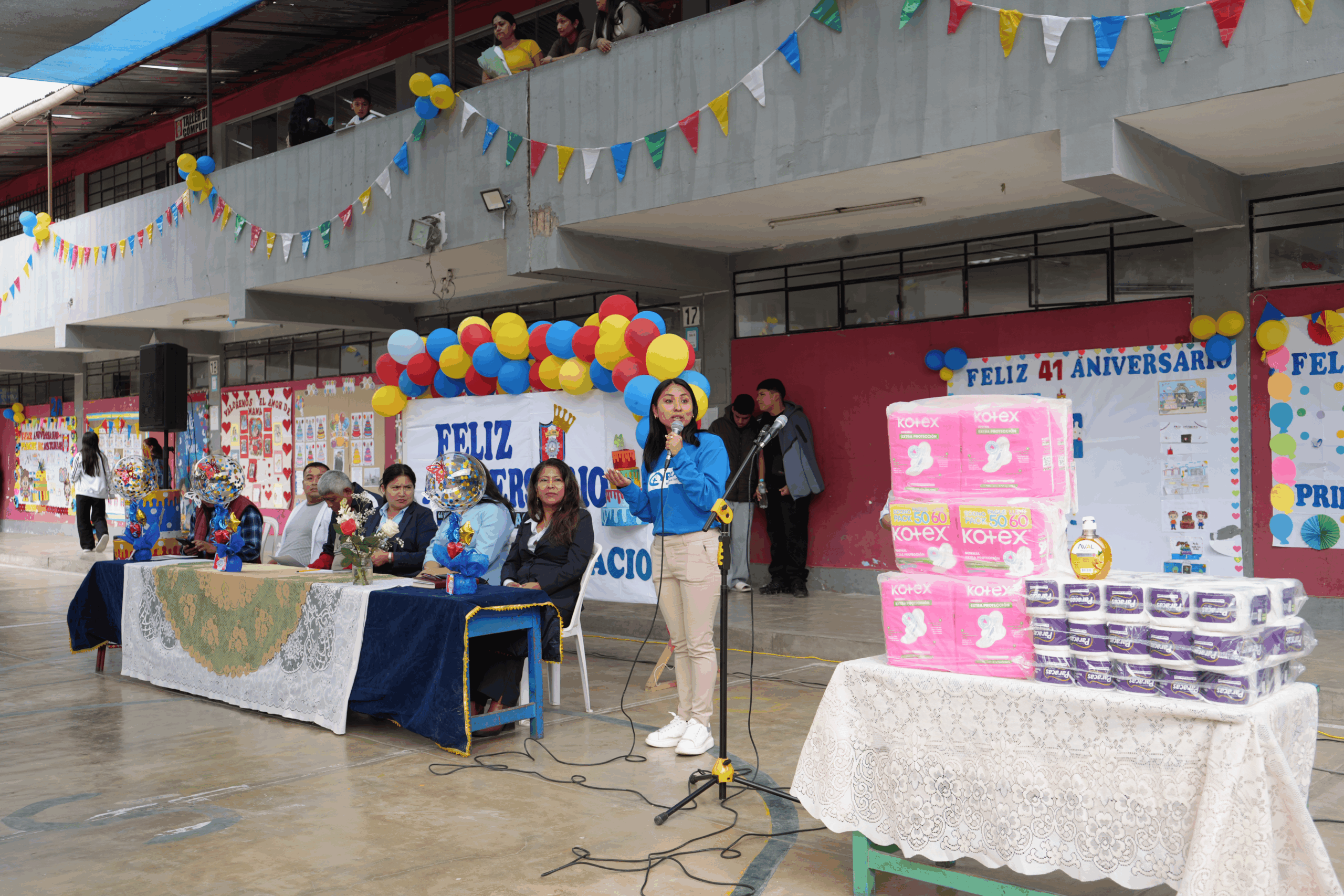 Plan International y Kotex entregan kits de higiene menstrual