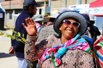 Programa PAIS y MSH Perú entregan lentes en zonas rurales